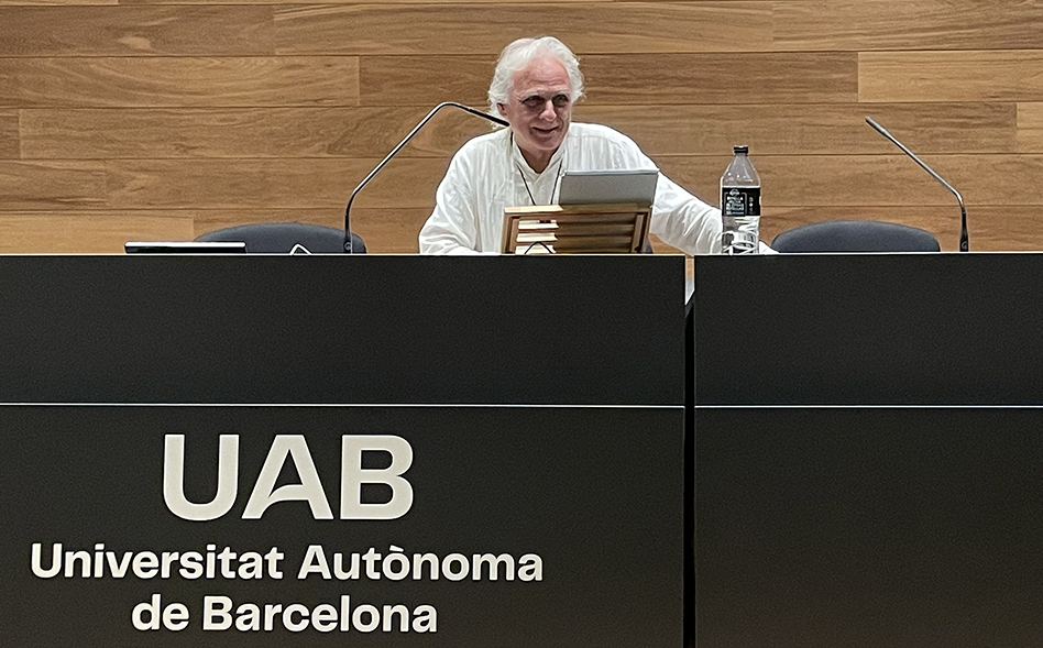 Fotografies de la conferència de Miquel Desclot en la inauguració del curs 2025-2026